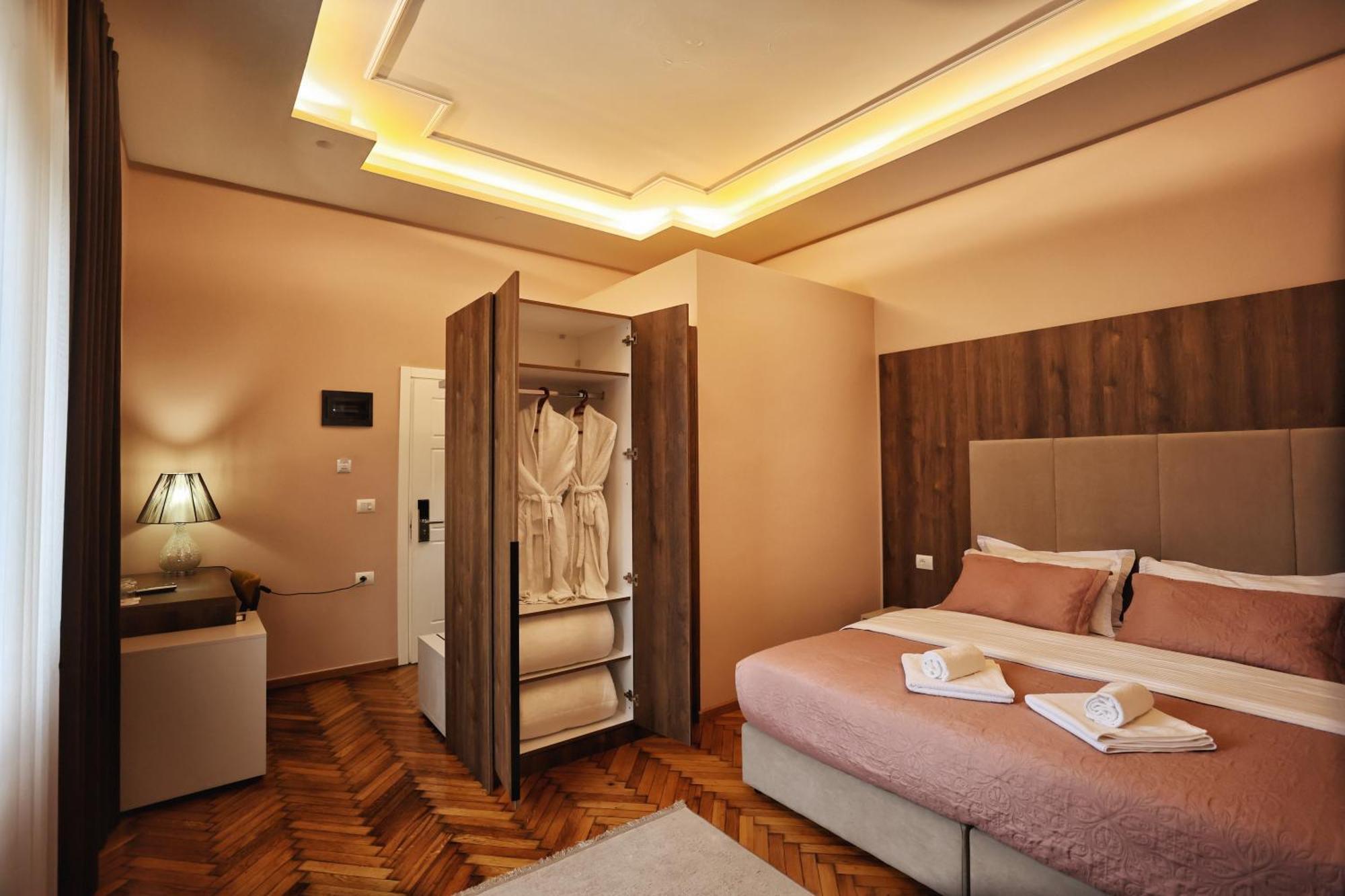 Vila Casablanca - Boutique Hotel&Restaurant Shkodër Extérieur photo