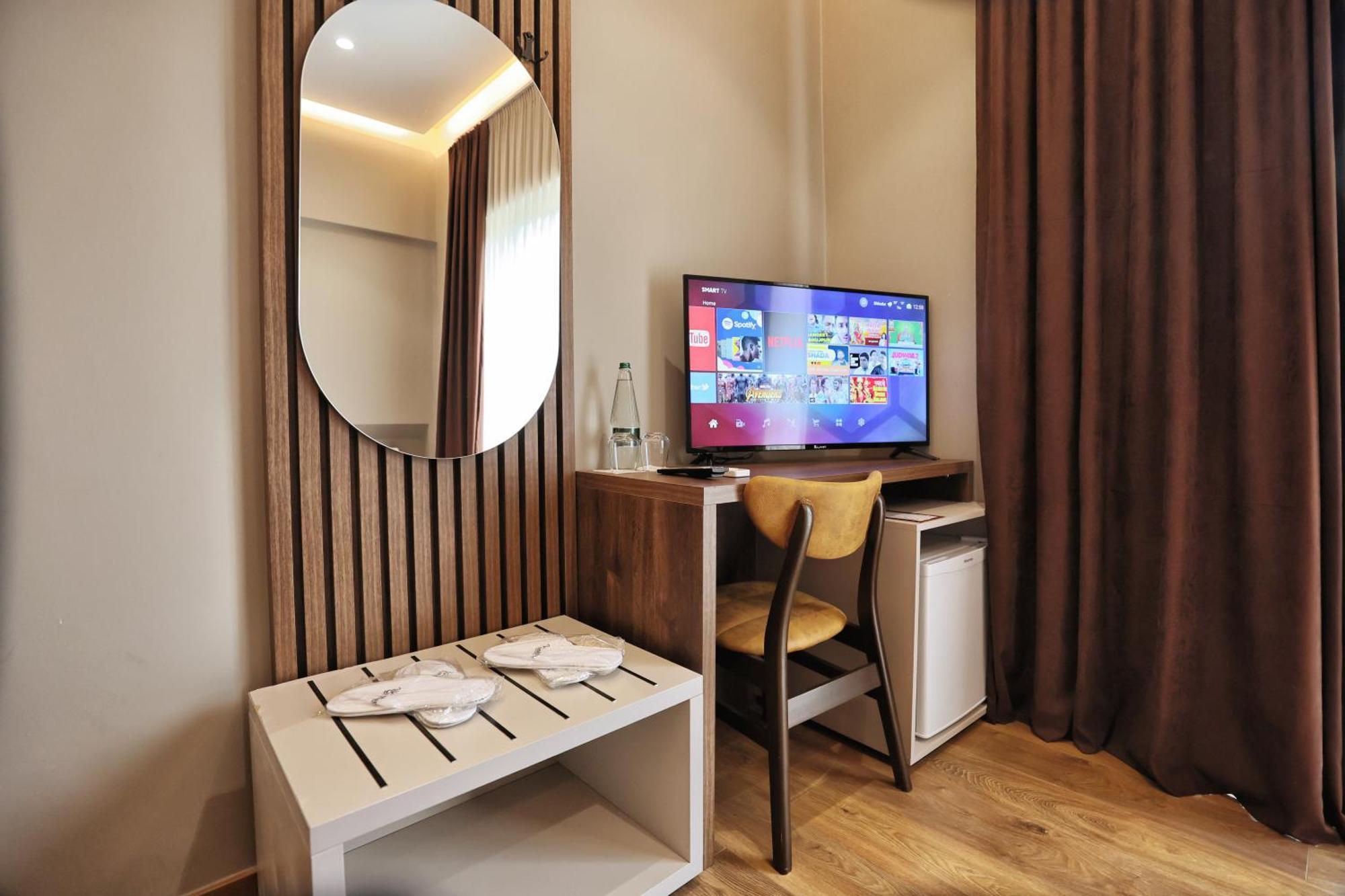 Vila Casablanca - Boutique Hotel&Restaurant Shkodër Extérieur photo