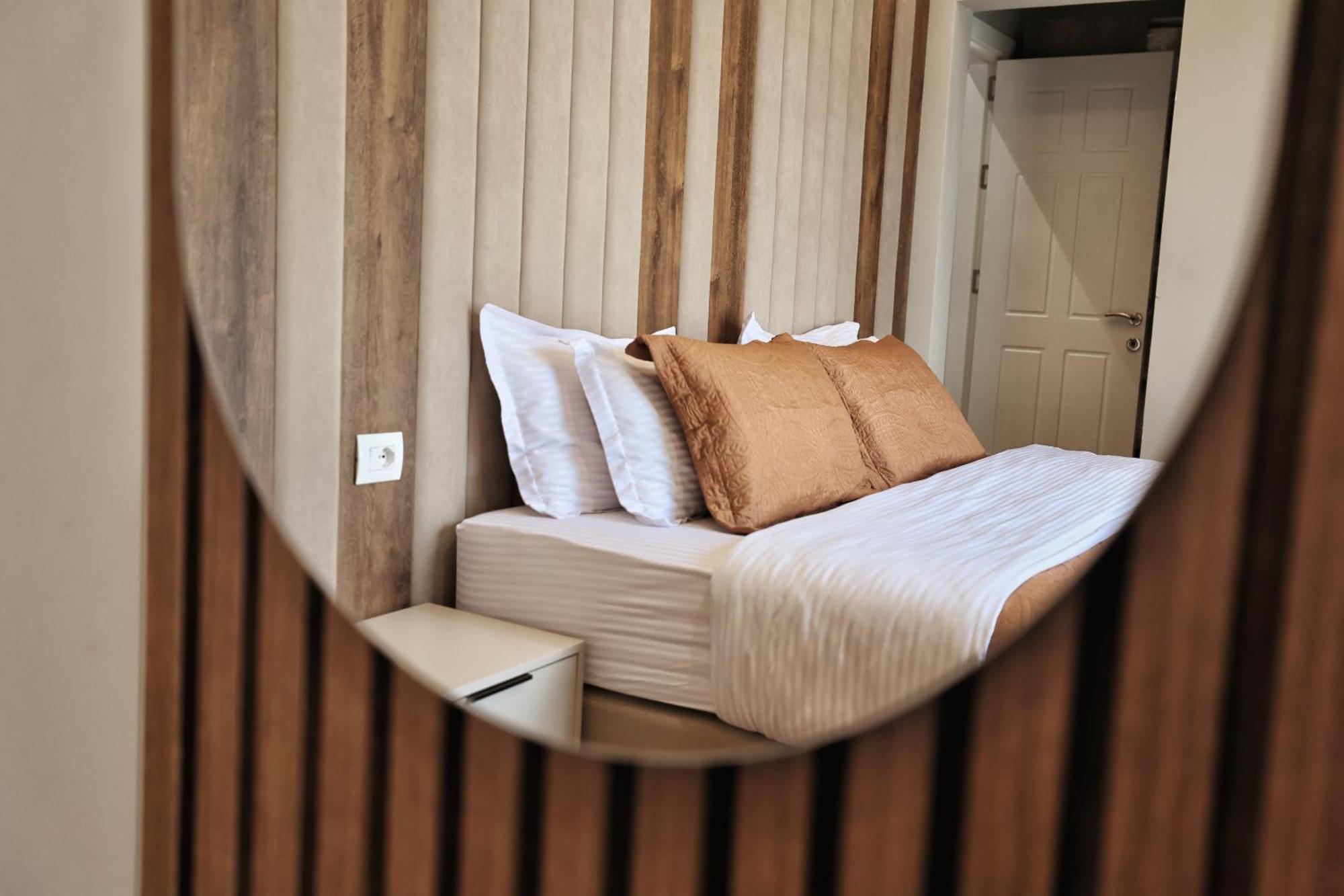 Vila Casablanca - Boutique Hotel&Restaurant Shkodër Extérieur photo