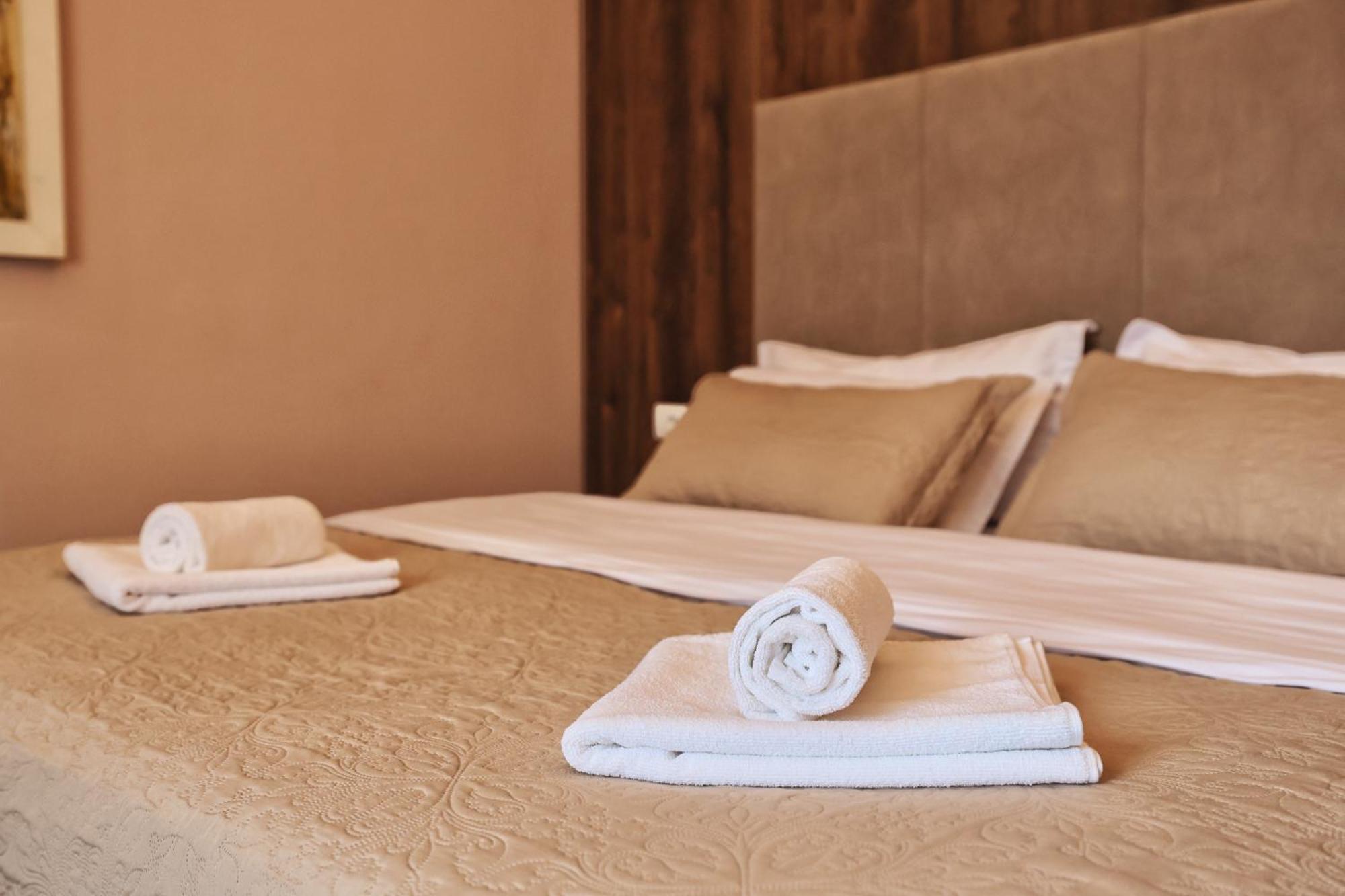 Vila Casablanca - Boutique Hotel&Restaurant Shkodër Extérieur photo