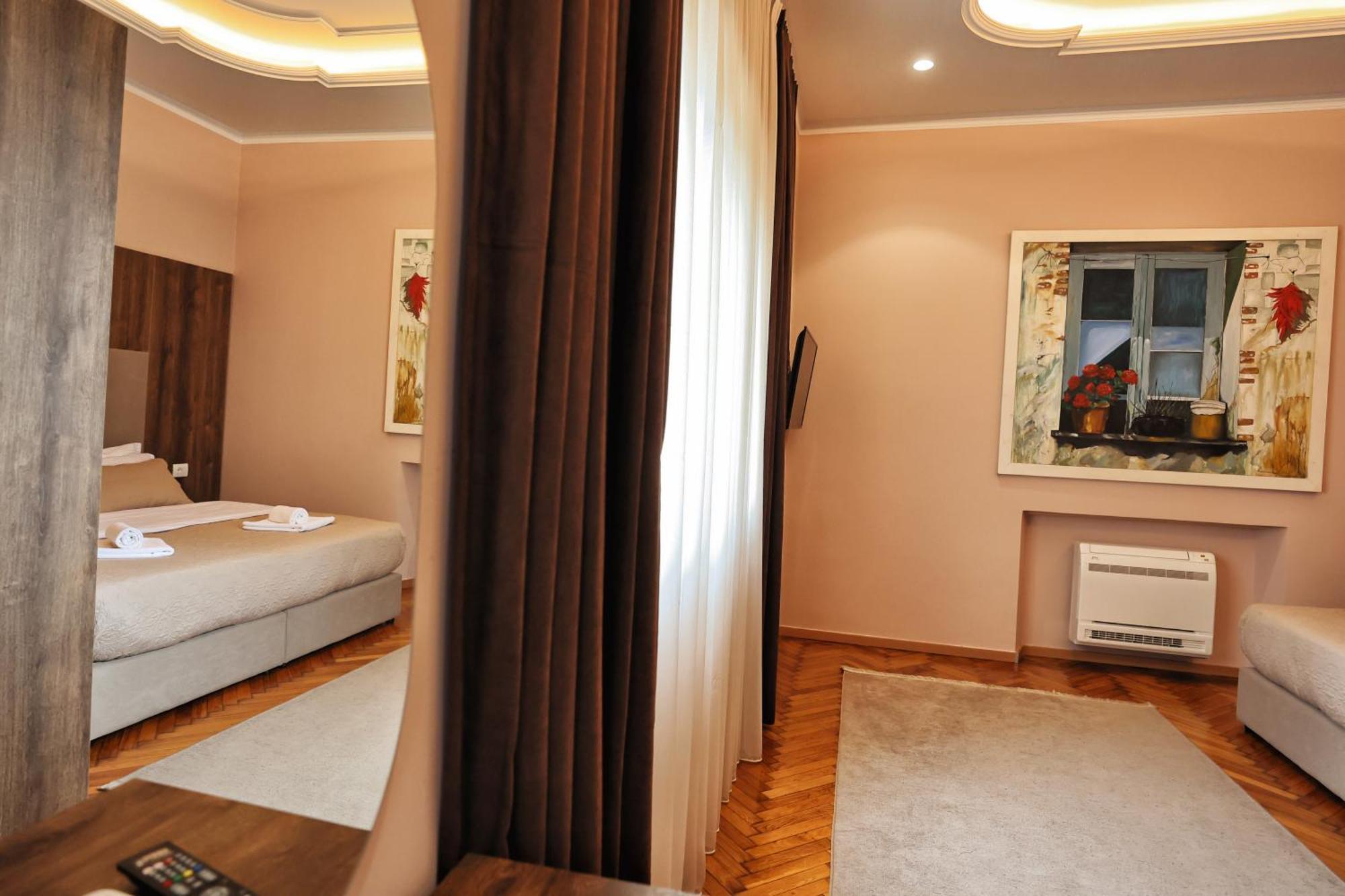 Vila Casablanca - Boutique Hotel&Restaurant Shkodër Extérieur photo